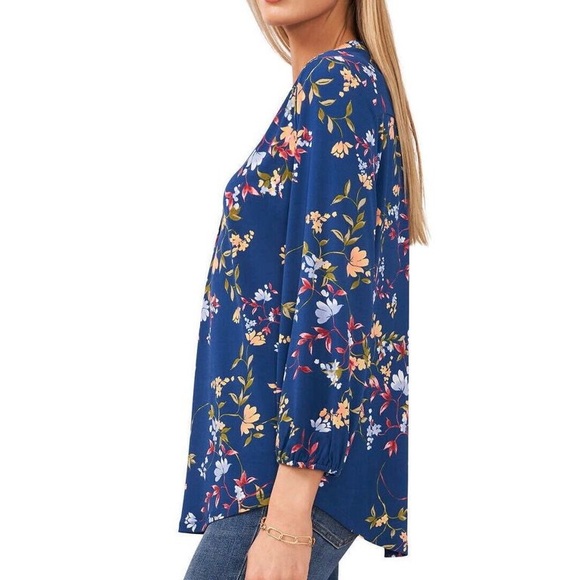 TWO by Vince Camuto Women's V-Neck Top Teal Floral - Picture 3 of 7